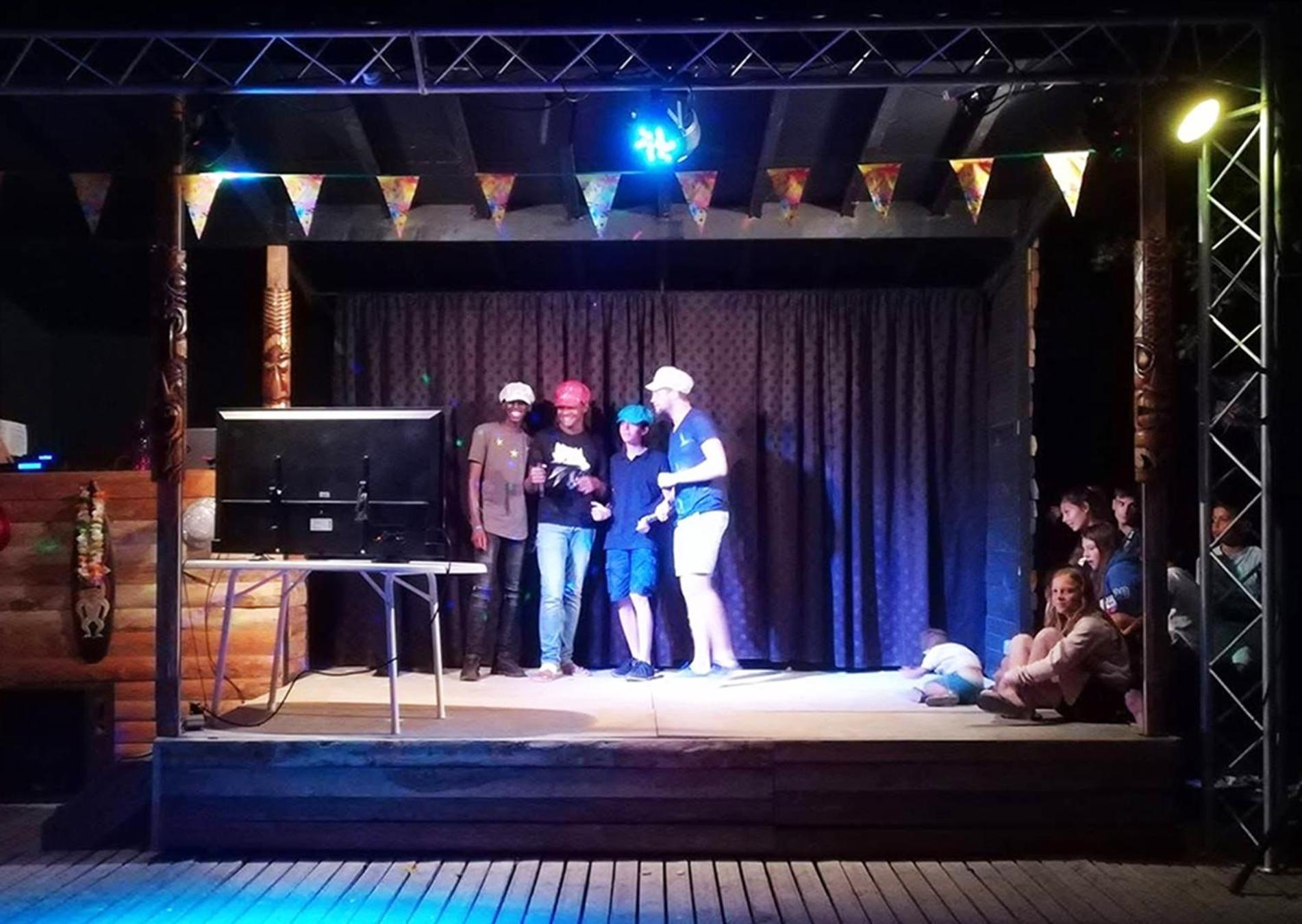 Camping Le Val De Cesse Mirepeisset エクステリア 写真